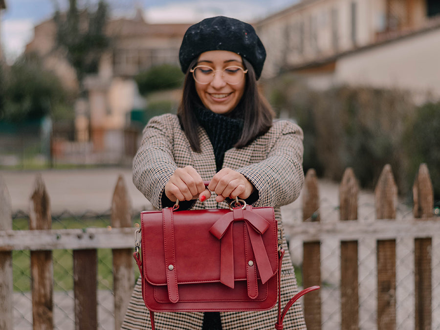 Fall into Autumn:Step into a world of red and black collections from Ecosusi