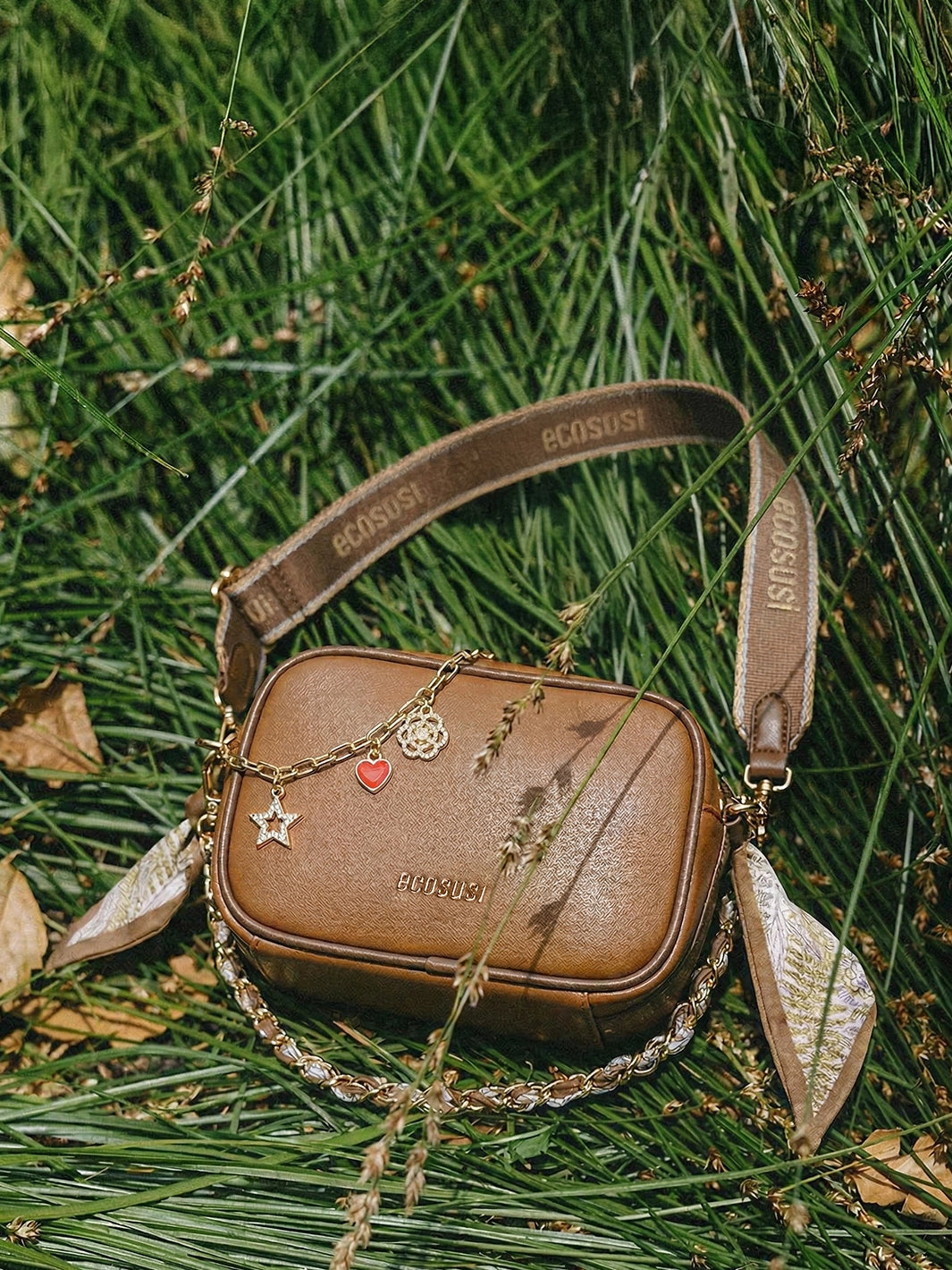 Lola Vibe Crossbody Bag